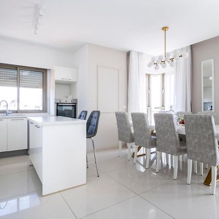 Luxury Three-Bedroom/Terrace Over Old City View Jerusalem Eksteriør billede